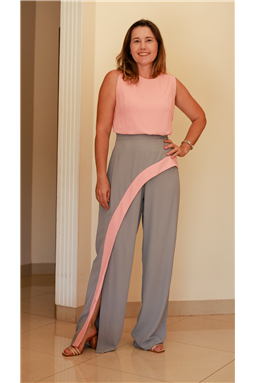 conjunto cinza com rosa Lile; conjunto cinza com rosa Madame Charlotte; conjunto cinza com rosa; conjunto de cala com sobreposio; Madame Charlotte