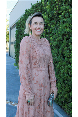 vestido; renda; bege; veludo; Luzia Fazzolli; Madame Charlotte